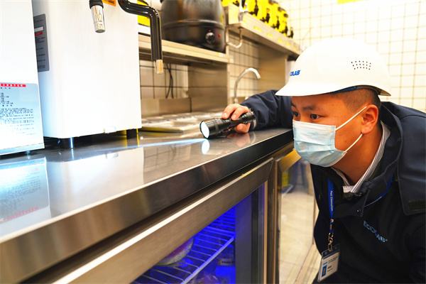 "甜啦啦：嚴把質(zhì)量關(guān)，保障食品安全"