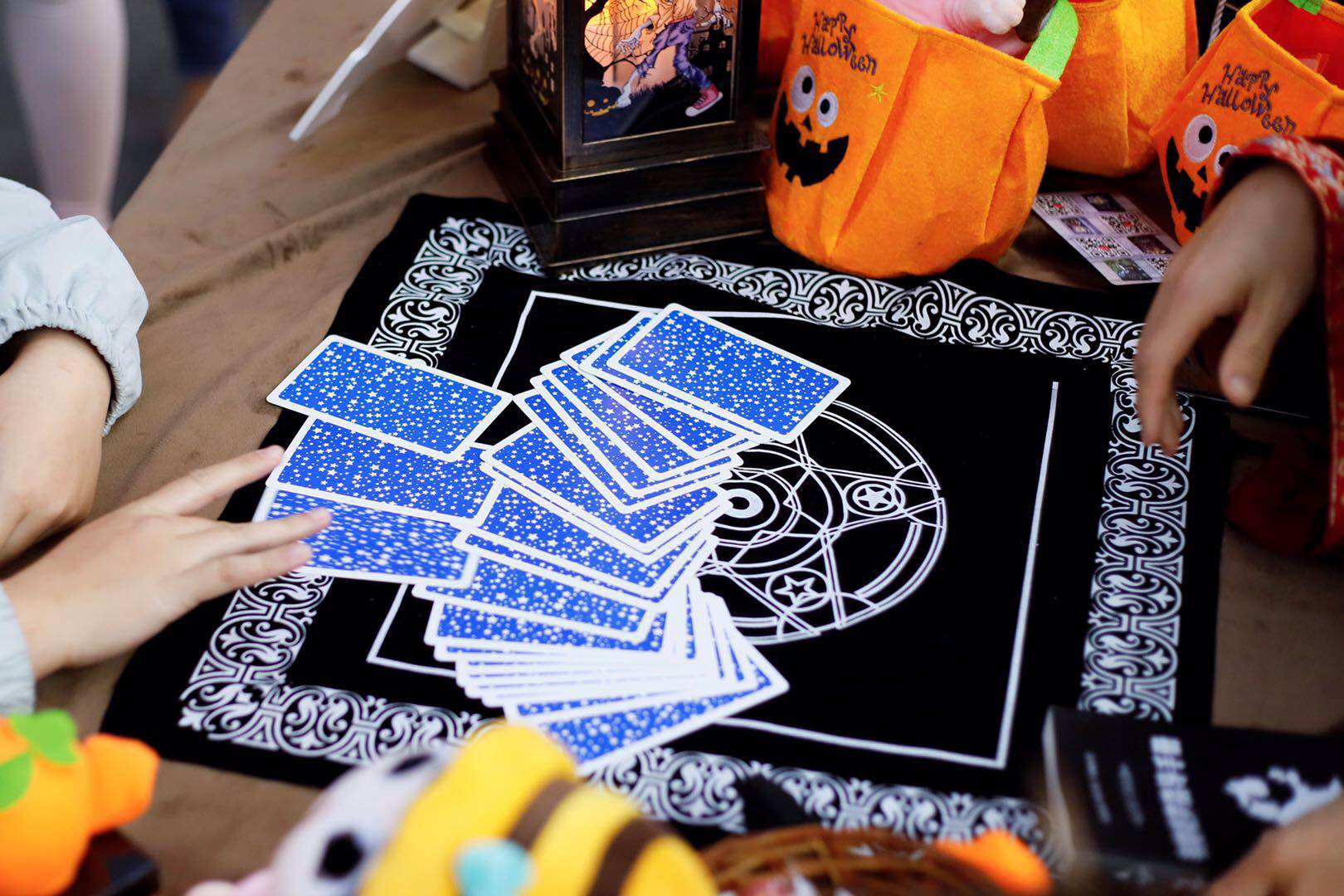 揭秘 | 甜啦啦萬(wàn)圣節(jié)魔法快閃店神秘亮相！