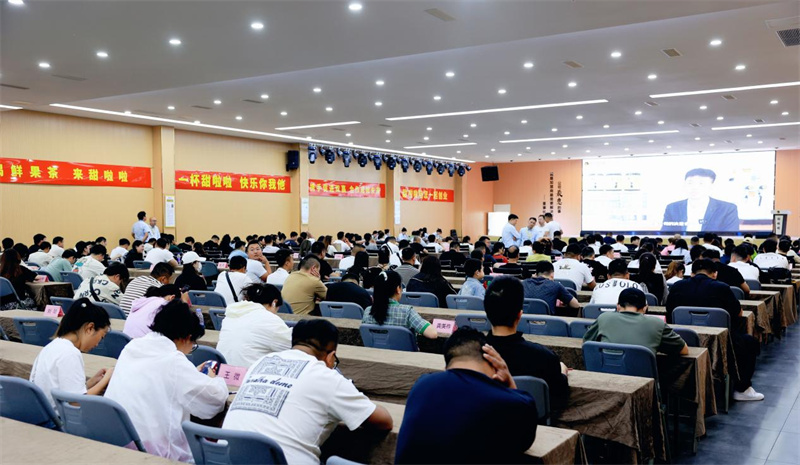 高溫經濟加速新茶飲沸騰，甜啦啦五月招商會再創(chuàng)佳績