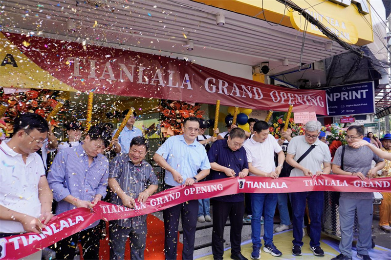 甜啦啦菲律賓首店盛大開業(yè)，加速布局全球茶飲市場！